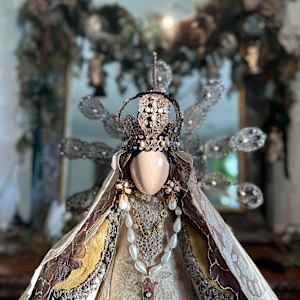 Virgen by Susana Ramos 