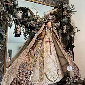 Virgen by Susana Ramos 