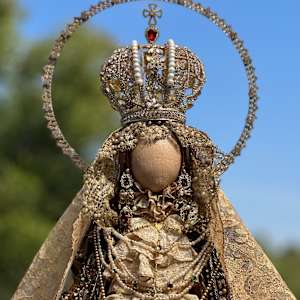 Nuestra Señora de la Puerta del Amanecer ​(Russian Icon Madonna) by Susana Ramos 