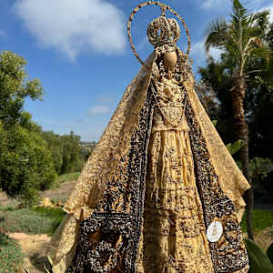 Nuestra Señora de la Puerta del Amanecer ​(Russian Icon Madonna) by Susana Ramos 