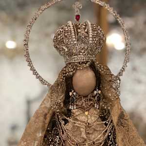 Nuestra Señora de la Puerta del Amanecer ​(Russian Icon Madonna) by Susana Ramos 