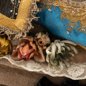 Monja Coronada by Susana Honold Ramos 