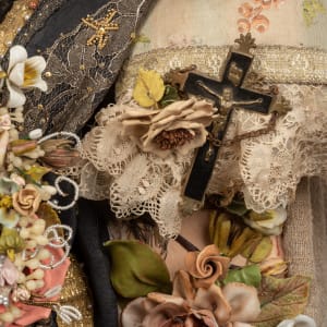 Monja Coronada by Susana Honold Ramos 