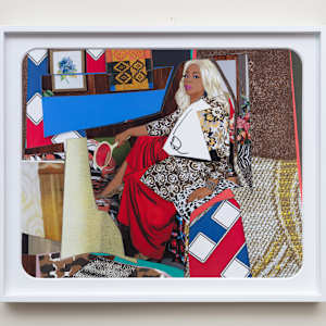 Din avec la main dans le miroir et jupe rouge by Mickalene Thomas