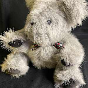 Jointed Fuzzy Bear by Susan Detroy 