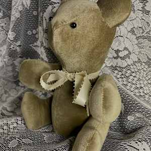 Velveteen Sachet Bear, Silver Grey by Susan Detroy 