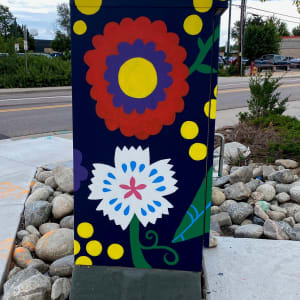 Untitled - abstract flowers by Megan Clement  Image: "Untitled - abstract flowers" by Megan Clement & friends, August 2023; right side of traffic box
