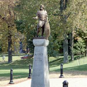 King Alfred by William Underhill