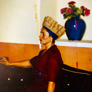 Autobiographic Pictures by Renee Fabbiocchi  Image: 1991, Paris - On a flight from Tokyo to Moscow in 1986, I met Corinna Schack. Intimidated by the responsibilities of her German family, she had lived in Rome, completely absorbing its language and the "Dolce Vita." When she saw me, she insisted I sit next to her and told me about her new life in Paris. In Tokyo, she had worked as a fashion model, earning more than €1,000 a day. Some time later, she invited me to visit her at her castle, a chateau near Giverny.
This photo captures me reflecting on whether to leave Munich and move there to open my own Art School. Today, I think I made a mistake in deciding to return to Munich.

1991, Parigi - Sull'aereo da Tokyo a Mosca del 1986 avevo conosciuto Corinna Schack. Intimorita dalle responsabilità della sua famiglia tedesca aveva vissuto a Roma assorbendone completamente l'idioma e la "Dolce Vita". Quando mi vide mi costrinse a sedermi acconto a lei e mi raccontò della sua nuova vita a Parigi. A Tokyo aveva lavorato come modella per le sfilate di moda e aveva guadagnato più di 1,000€ al giorno. Qualche tempo dopo mi invitò a visitarla nel suo castello, uno chateau vicino Giverny.
Questa foto mi ritrae intenta a riflettere se lasciare München per trasferirmi lì ed aprire la mia scuola d'arte. Oggi penso di aver sbagliato a voler tornare a München. 