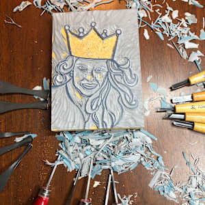 Queen by Frances Byrd  Image: Queen Lino Block Completed