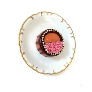 Cake #5 by Shiri Phillips 