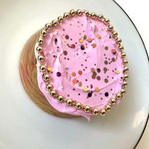 Cake #6 by Shiri Phillips 