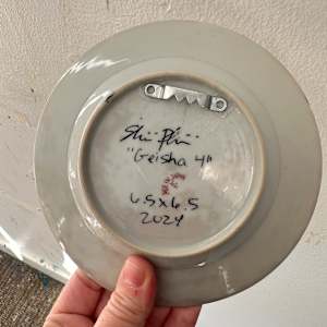 Geisha 4 by Shiri Phillips 