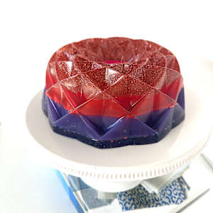 Large Bundt 1 by Shiri Phillips 