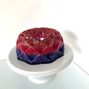 Large Bundt 1 by Shiri Phillips 