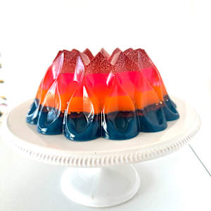 Large Bundt 7 by Shiri Phillips 