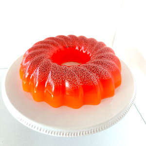 Large Bundt 8 by Shiri Phillips 