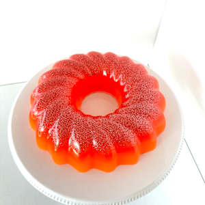 Large Bundt 8 by Shiri Phillips 