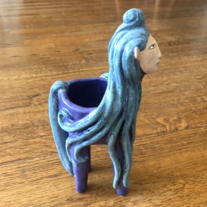 Kalyx Swirl, a dreamy blue haired Incense Holder 