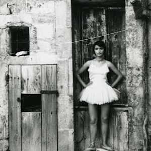 Danseuse d'Arles by Lucien Clergue, Image 1.