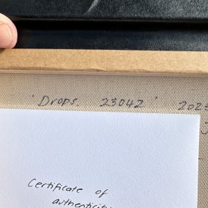 Drops. 23042 by Kerry Leigh 