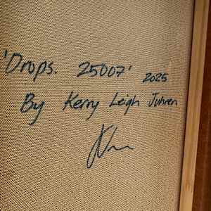 Drops. 25007 by Kerry Leigh 