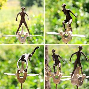 BACKBONE SERIES 3/4 (SWIMMING 1/12) by Maritza Breitenbach 