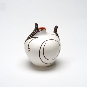 Lizard pot, Agnes Peynetsa by Agnes Peynetsa, Image 5.