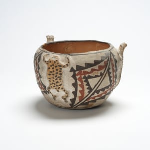 Spotted Lizard Pot by Unknown  Image: Spotted Lizard Pot