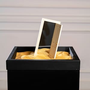 Tide mini sculpture by Shirin Abedinirad