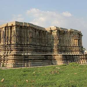 Shantinatha Basadi by Jinanathapura, Karnataka