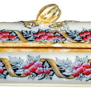 207 (Garland) by Unknown Maker  Image: Side