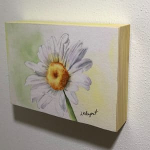 White Daisy by Lisa Amport  Image: Mounted on a 1.5 inch wooden cradle.