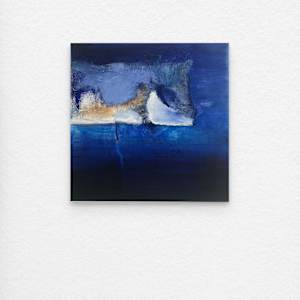 Winter walk at the frozen lake II by Margret Trimborn 