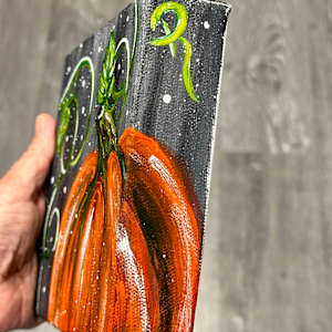 Harvest Charm Pumpkin by Donna Richardson 