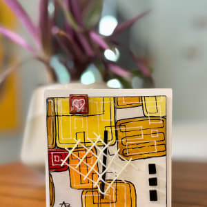 Metro by Anne Burtt  Image: Metro on Table