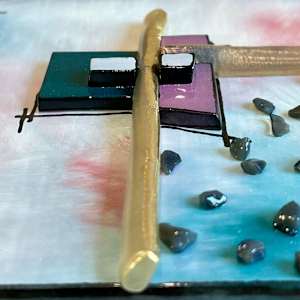 Lustre by Anne Burtt  Image: Lustre Close Up