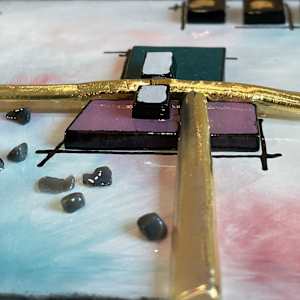 Lustre by Anne Burtt  Image: Lustre Close Up