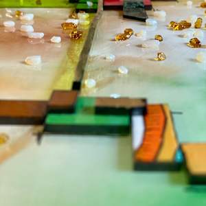 Golden Illusion by Anne Burtt  Image: Golden Illusion Close Up