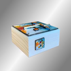 Vibrance by Anne Burtt  Image: Vibrance Side