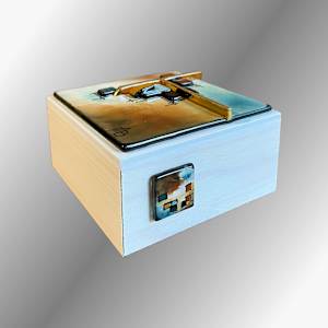 Wise by Anne Burtt  Image: Wise Side