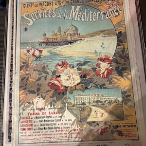 Services de la Méditerranée by Unknown 