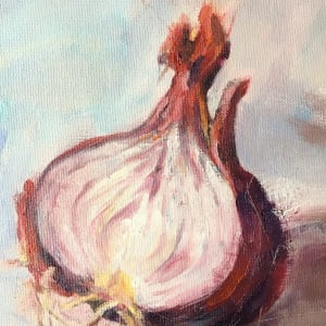 Red onion by Jeannina Blanco