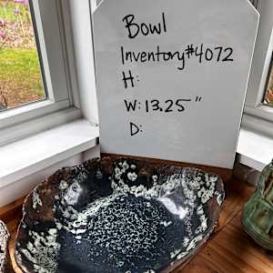 Bowl by Rumiko "Rumi"  Tsuda Estate, Image 1.