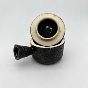 Teapot by Rumiko "Rumi"  Tsuda Estate, Image 3.