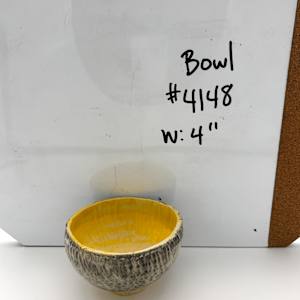 Bowl by Rumiko "Rumi"  Tsuda Estate, Image 2.