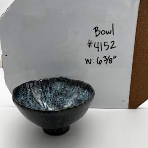 Bowl by Rumiko "Rumi"  Tsuda Estate, Image 1.