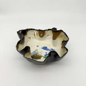 Bowl by Rumiko "Rumi"  Tsuda Estate, Image 2.