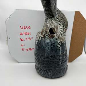 Vase by Rumiko "Rumi"  Tsuda Estate, Image 2.