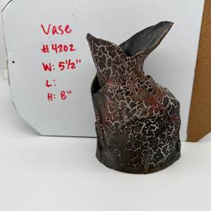 Vase by Rumiko "Rumi"  Tsuda Estate, Image 2.